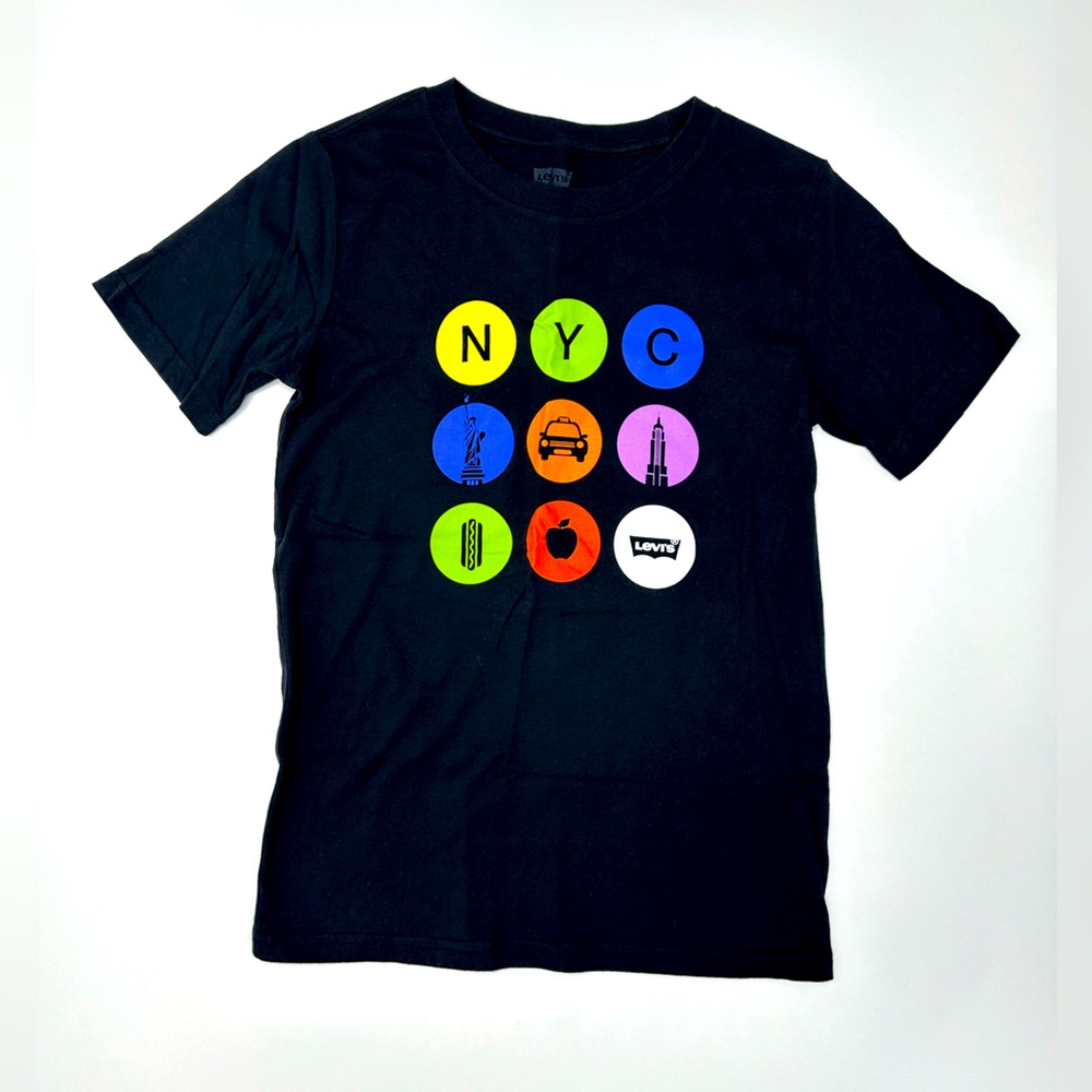 Big Kids, “Levi’s” Graphic New York Tee.